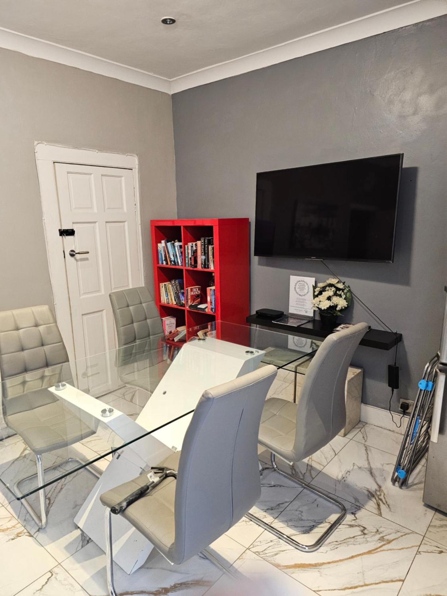 Umbrella Properties London Excel Εξωτερικό φωτογραφία
