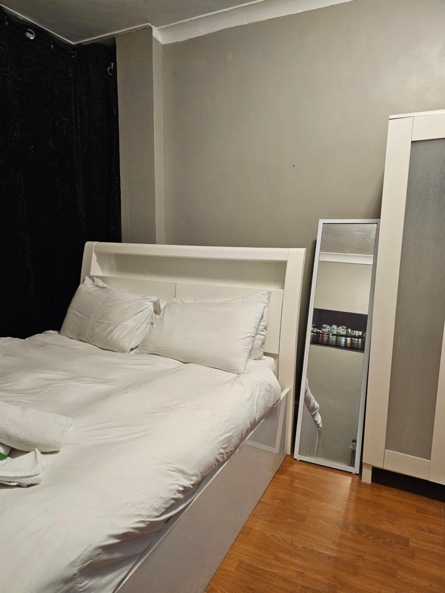 Umbrella Properties London Excel Εξωτερικό φωτογραφία