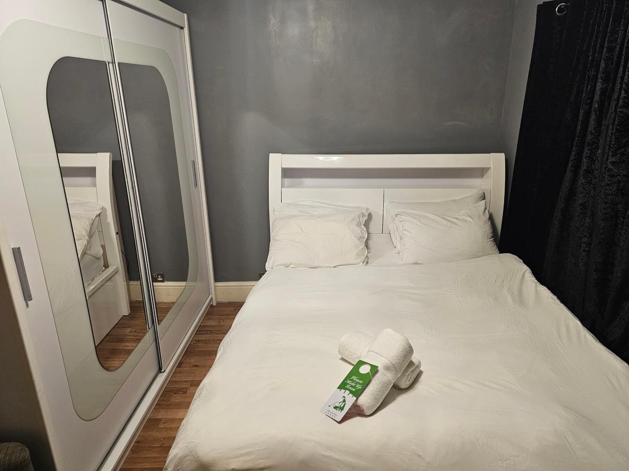 Umbrella Properties London Excel Εξωτερικό φωτογραφία